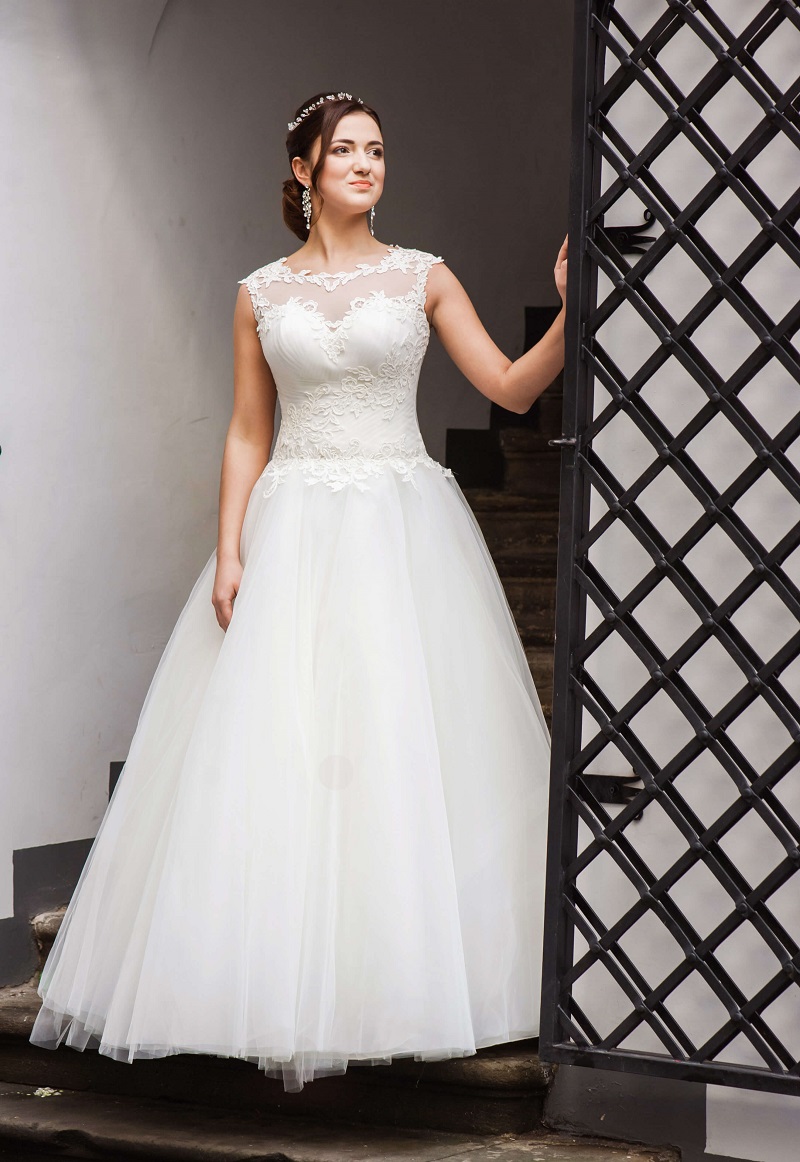 Купити весільну сукню Coton