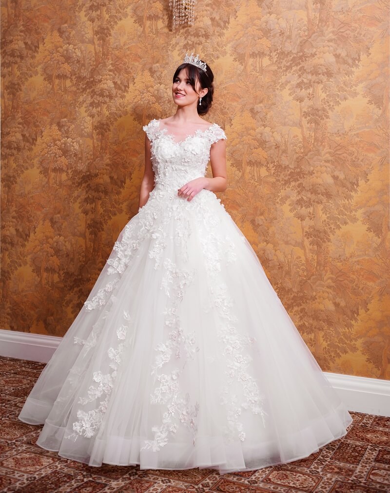 Купити весільну сукню Adore 2018