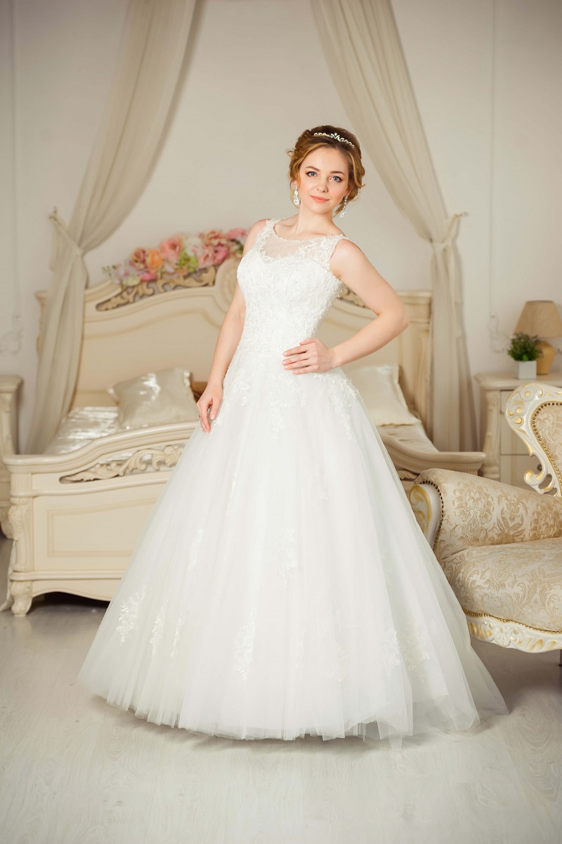 Купити весільну сукню Helia