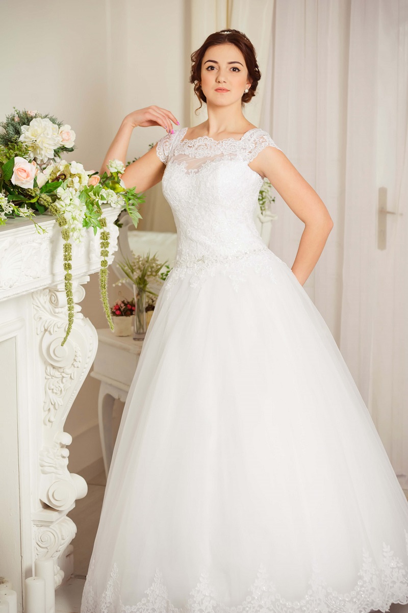 Купити весільну сукню Amelin