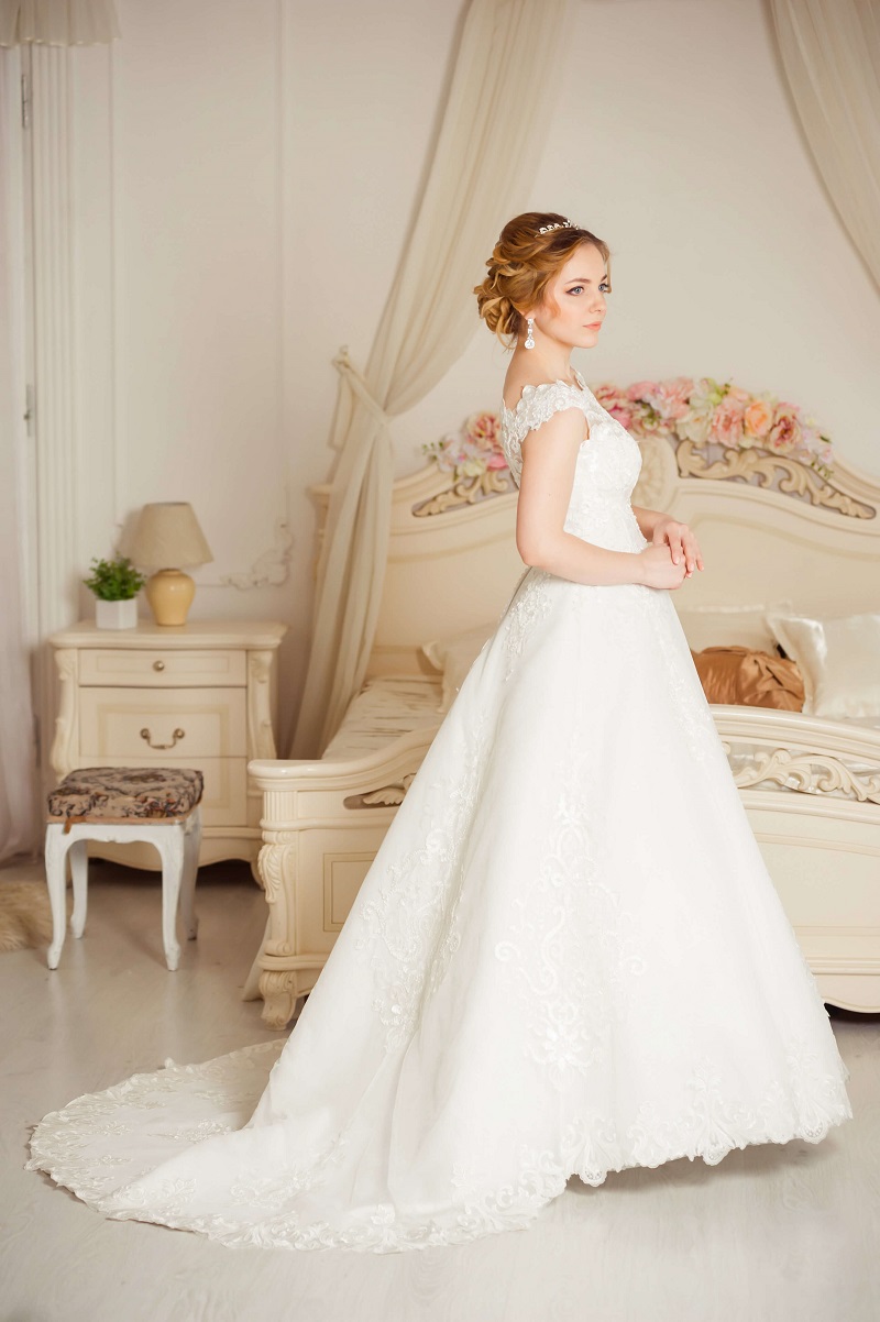 Весільна сукня Indela