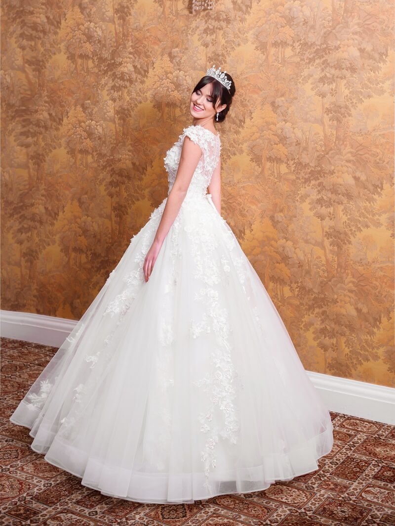 Весільна сукня Adore 2018