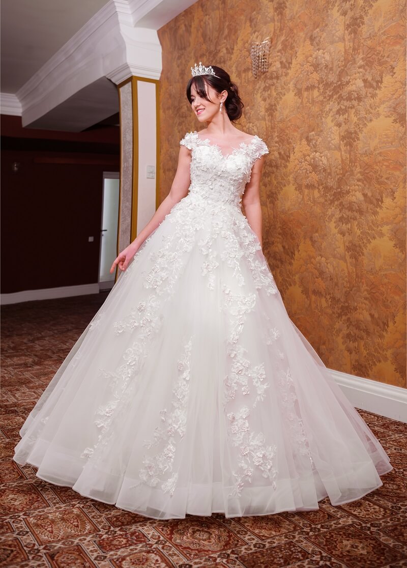 Весільна сукня Adore 2018