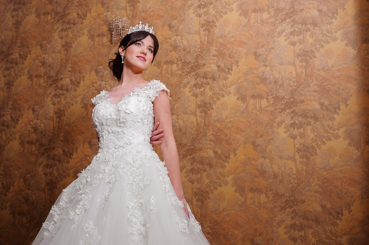 Весільна сукня Adore 2018