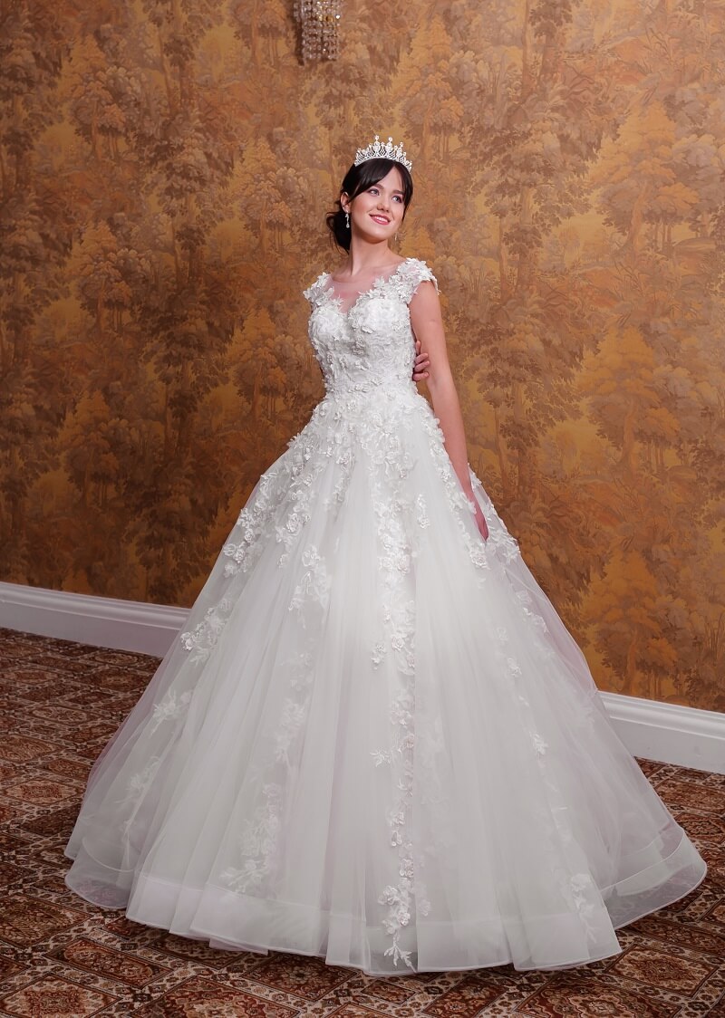 Весільна сукня Adore 2018